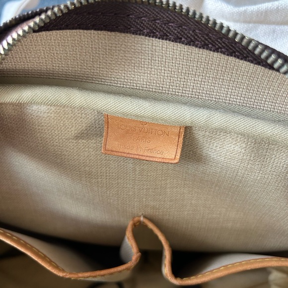 Louis Vuitton Deuville - Picture 5 of 13